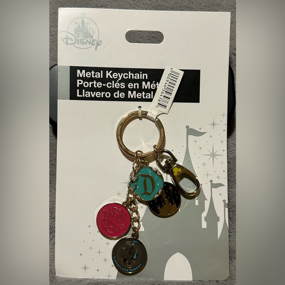Disney Parks Disneyland 4 Charms Metal Keychain/ NWT